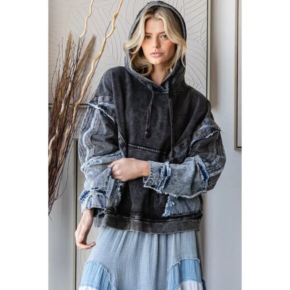Oli & Washed Mixed Denim Hooded Pullover Top NEW Size Large - Picture 3 of 9
